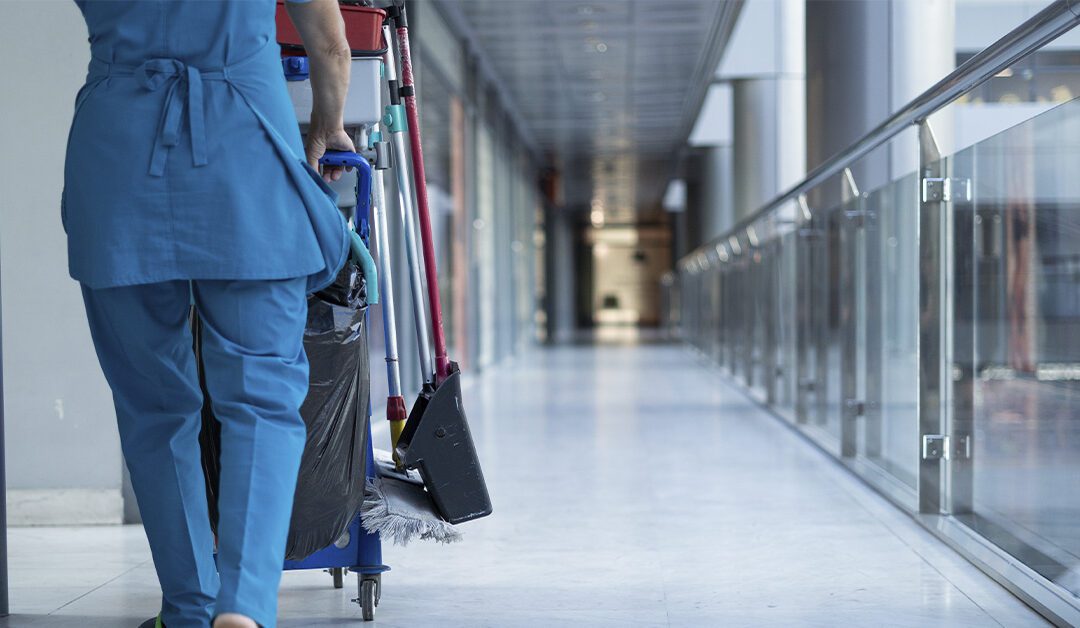 5 benefícios da limpeza terceirizada para ambientes corporativos